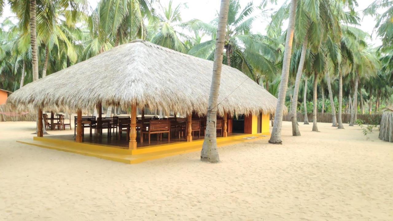 Roshanne Beach Resort Kalpitiya Exterior photo