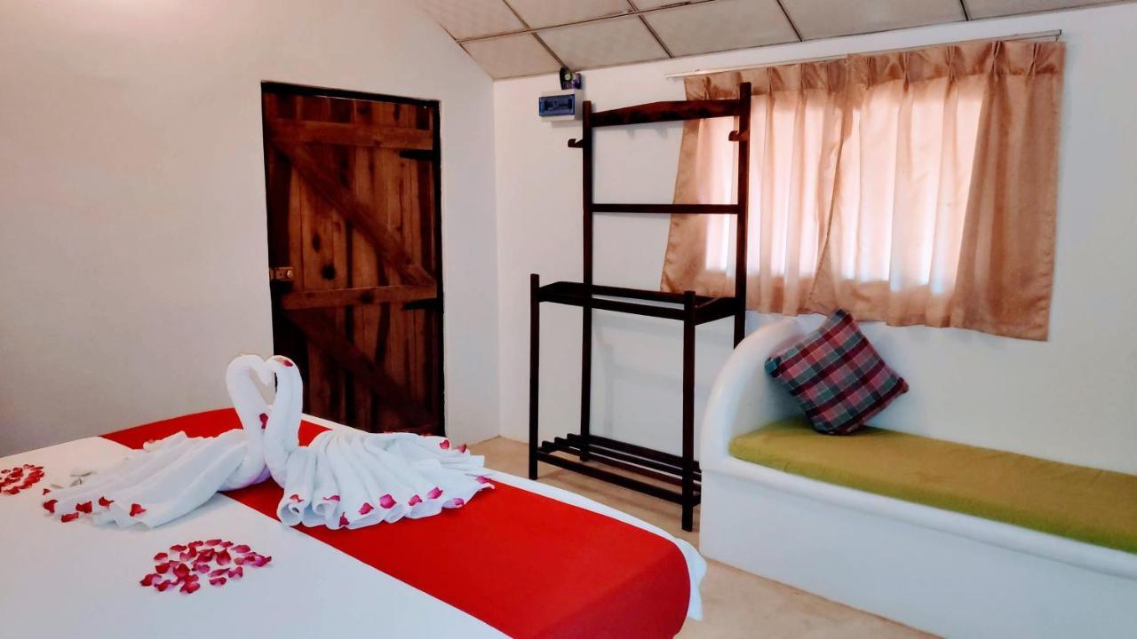 Roshanne Beach Resort Kalpitiya Exterior photo